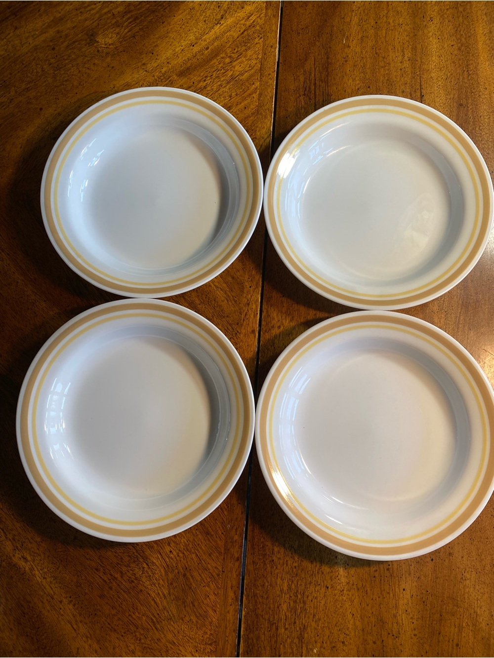 Corelle Almond 15 oz Rimmed Bowls, Set of 4